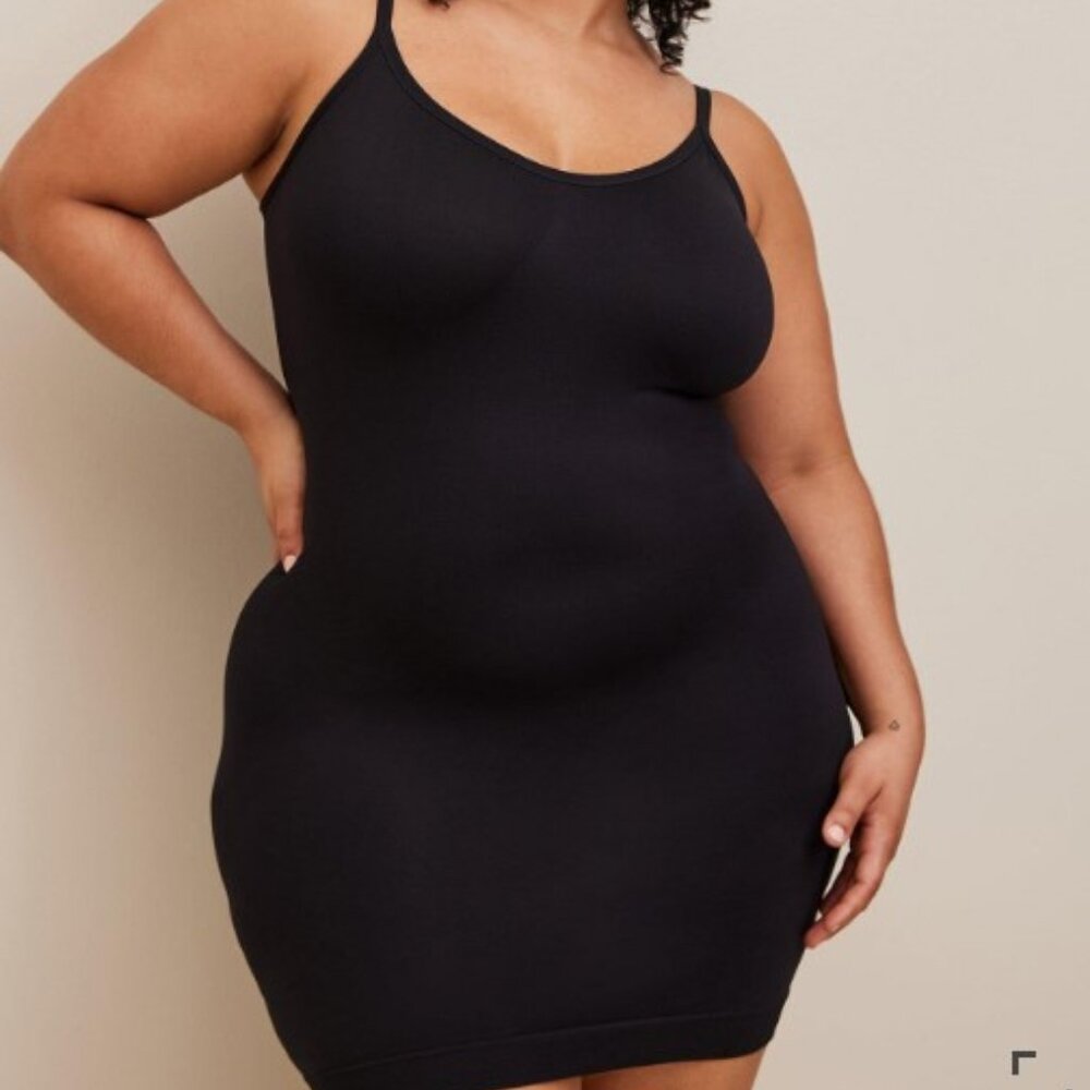 Torrid size 5 NWOT Seamless 360° Smoothing Slip Dress